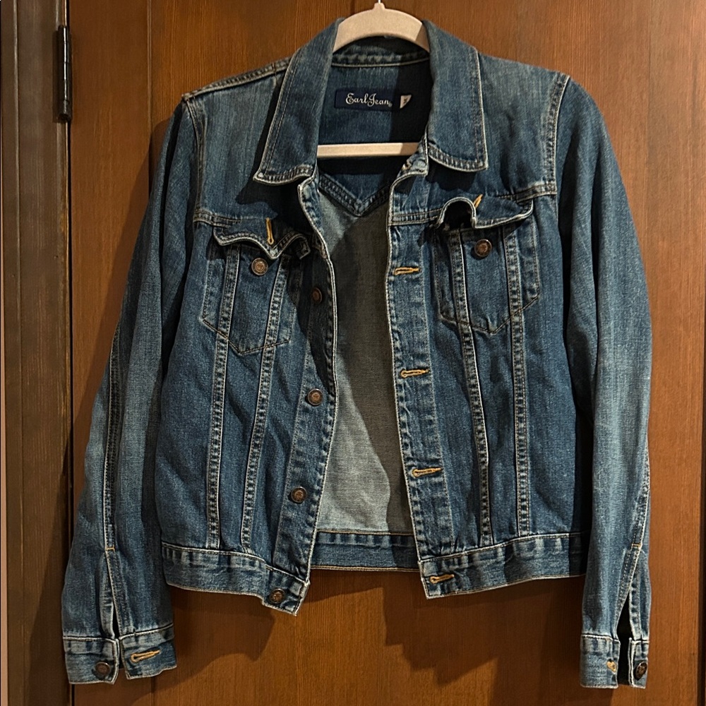 Earl Jeans Classic Blue Denim Jacket size medium